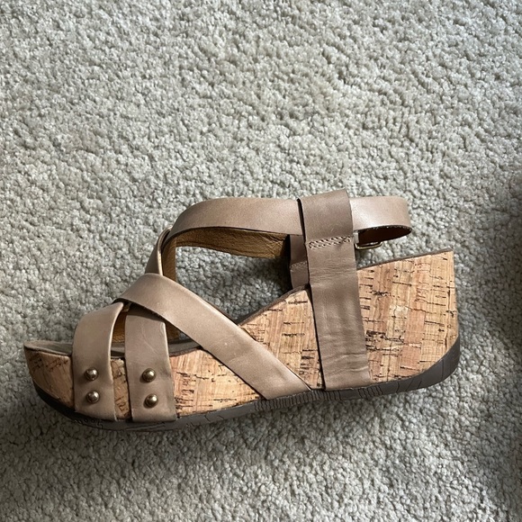 COPY - Bussola wedges - Picture 3 of 3